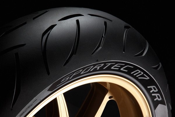 Metzeler Sportec M7 RR 160/60ZR17 69W TL DOT4021